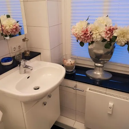 Friedrichstraße 36 Friedrichstraße 36, Whg 4 *